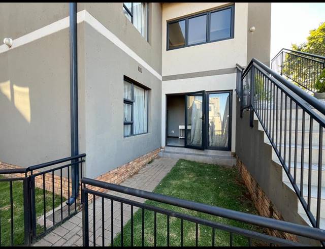 2 BEDROOM PROPERTY TO RENT IN BRENTWOOD PARK